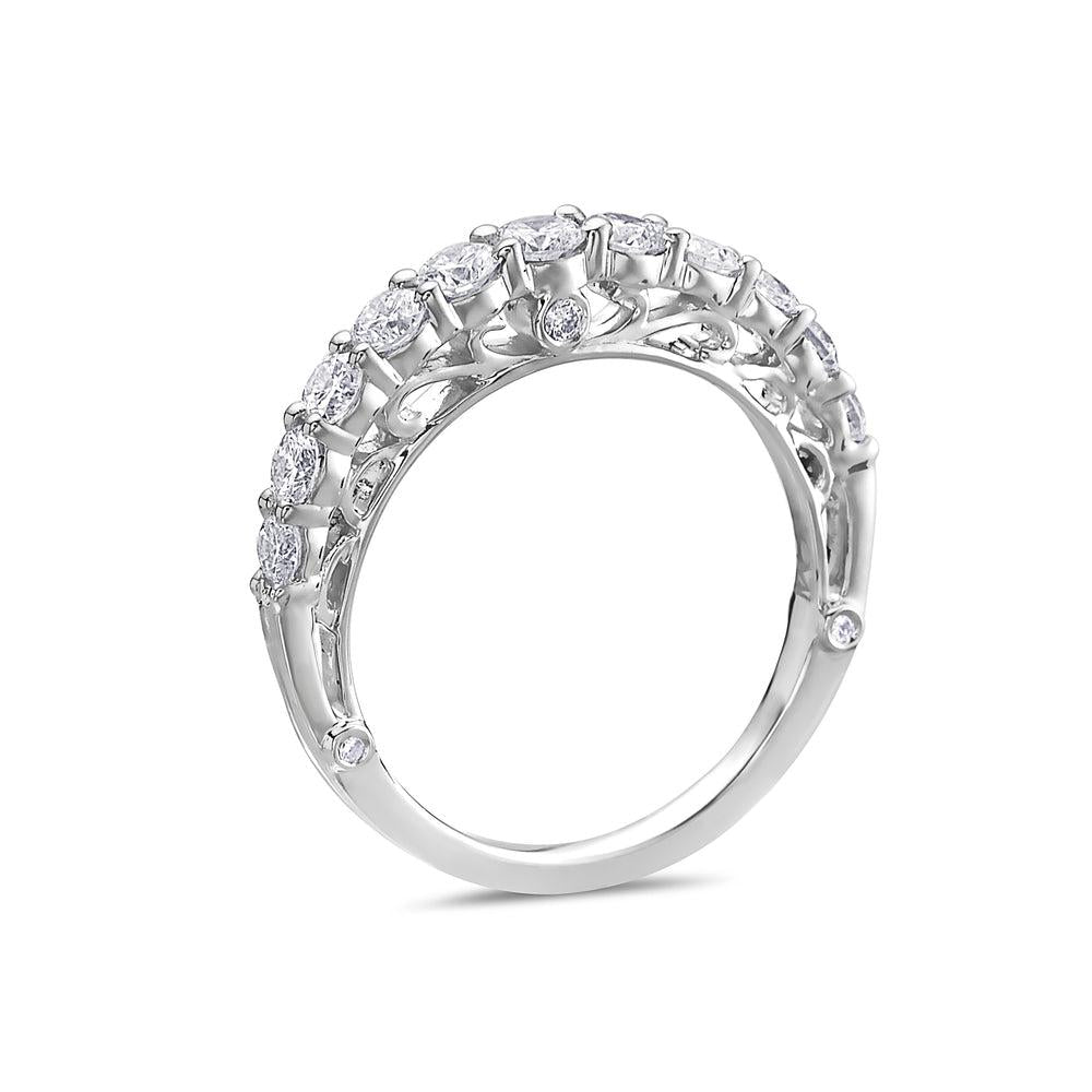 18k White Gold With 0.95 CT Diamond Wedding Band