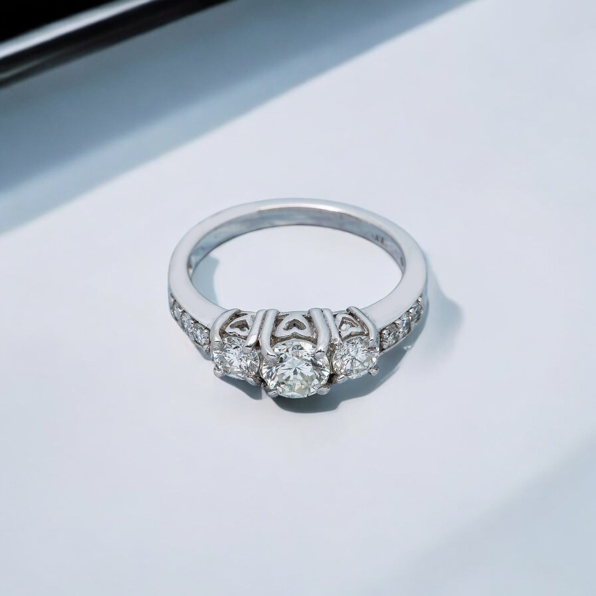 14K WHITE GOLD ENGAGEMENT RING WITH 1.12 CT DIAMONDS