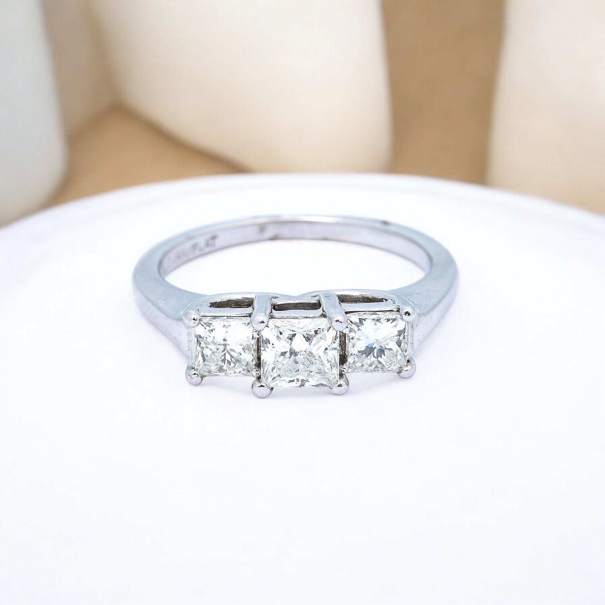 PLATINUM 3 STONE DIAMOND ENGAGEMENT RING 1.07 CT