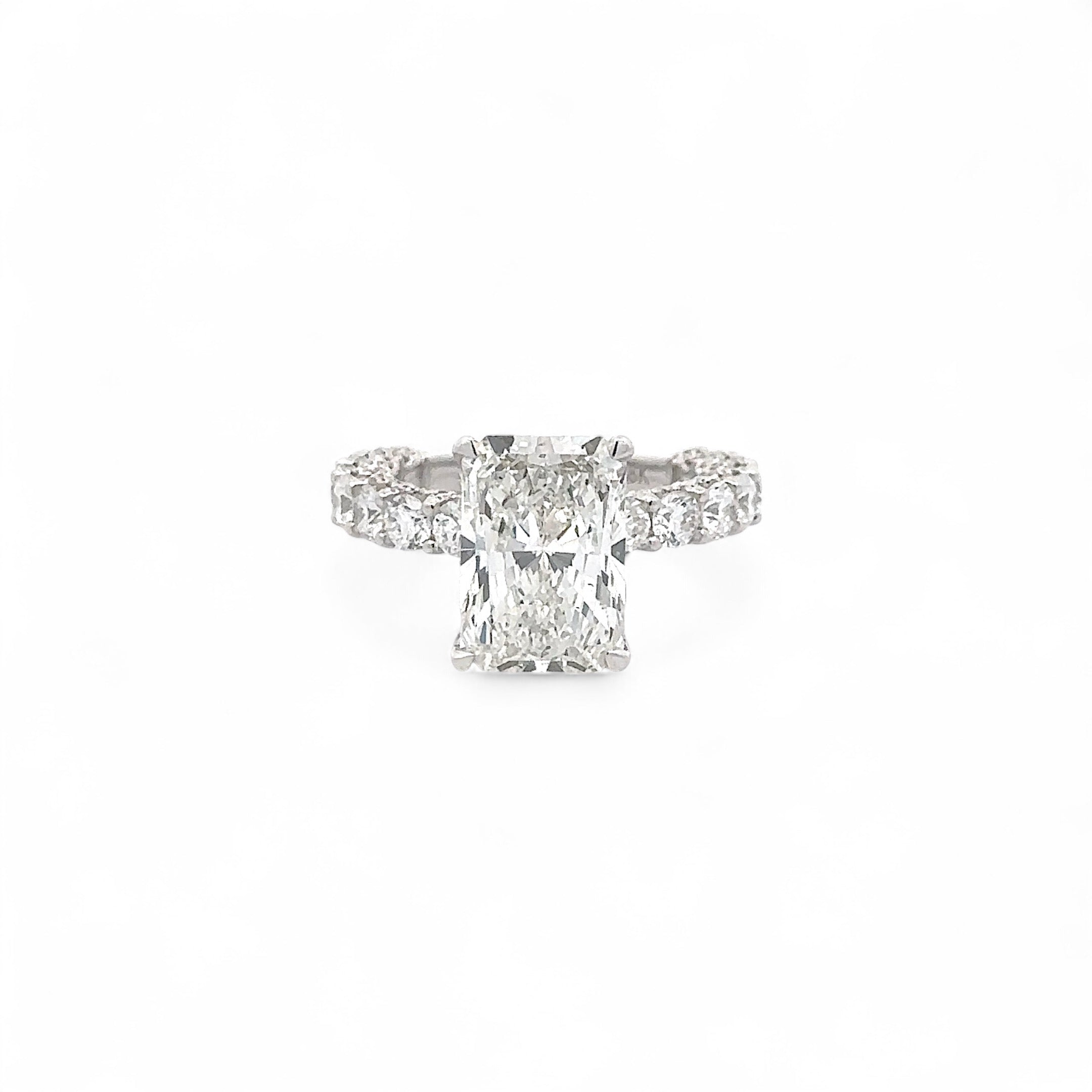 18K GOLD RADIANT CUT LAB DIAMOND ENGAGEMENT RING 7.66 CTW