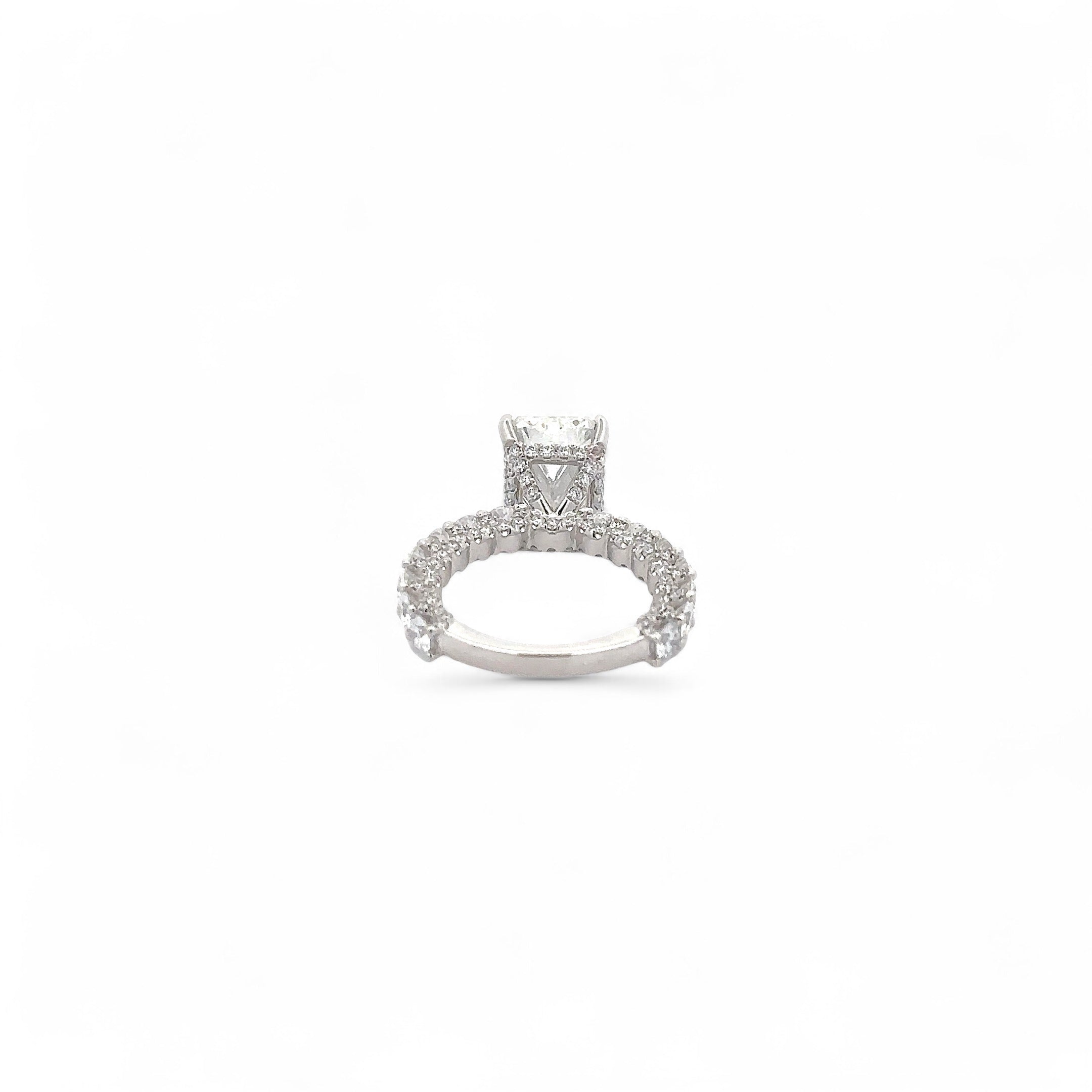 18K GOLD RADIANT CUT LAB DIAMOND ENGAGEMENT RING 7.66 CTW
