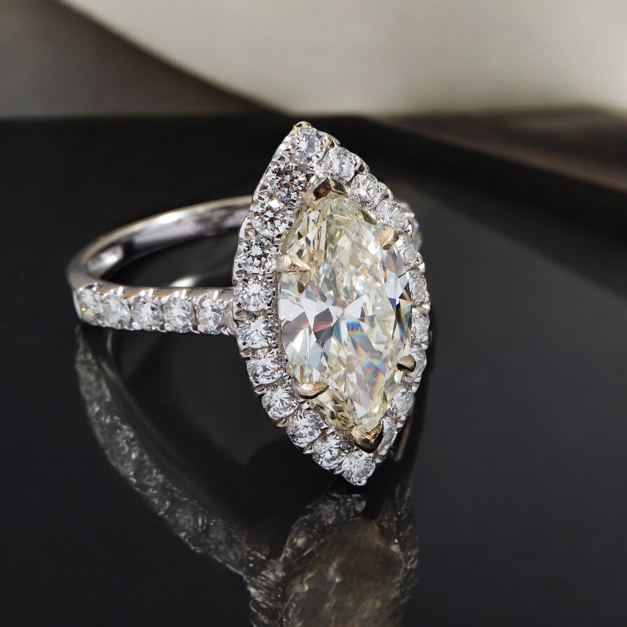 18K GOLD MARQUISE CUT DIAMOND ENGAGEMENT RING 3.00 CT GIA