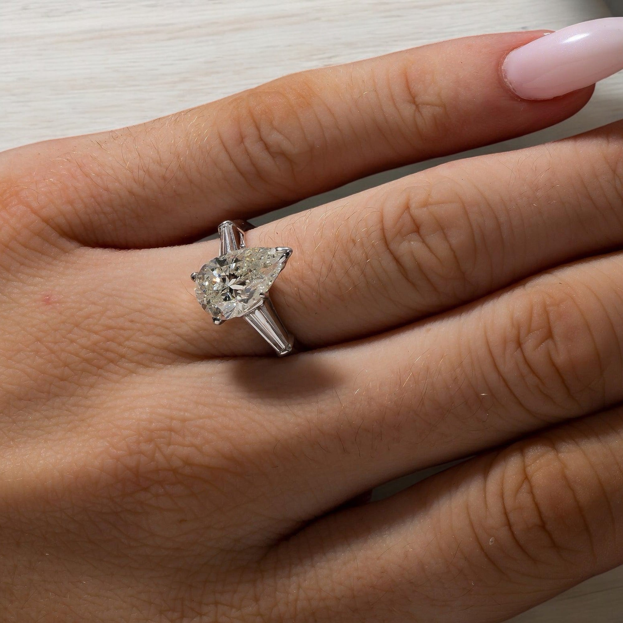 18K GOLD PEAR CUT DIAMOND ENGAGEMENT RING 2.42 CT GIA