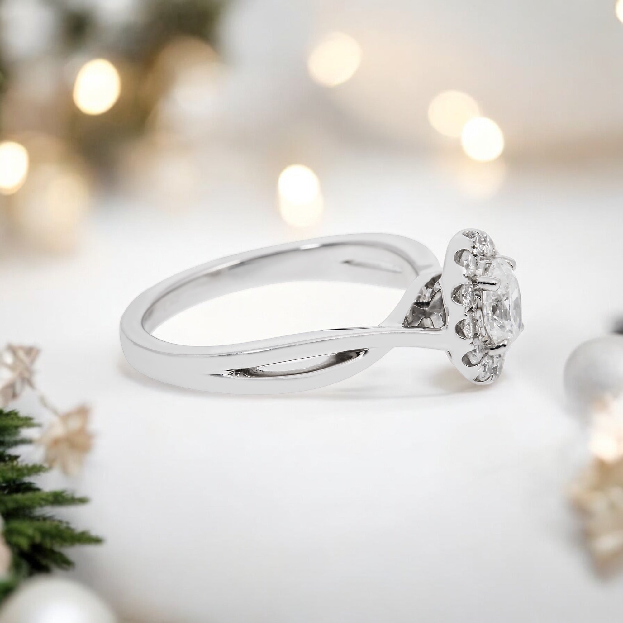 14K GOLD OVAL CUT HALO DIAMOND CONTEMPORARY ENGAGEMENT RING 0.75 CTW