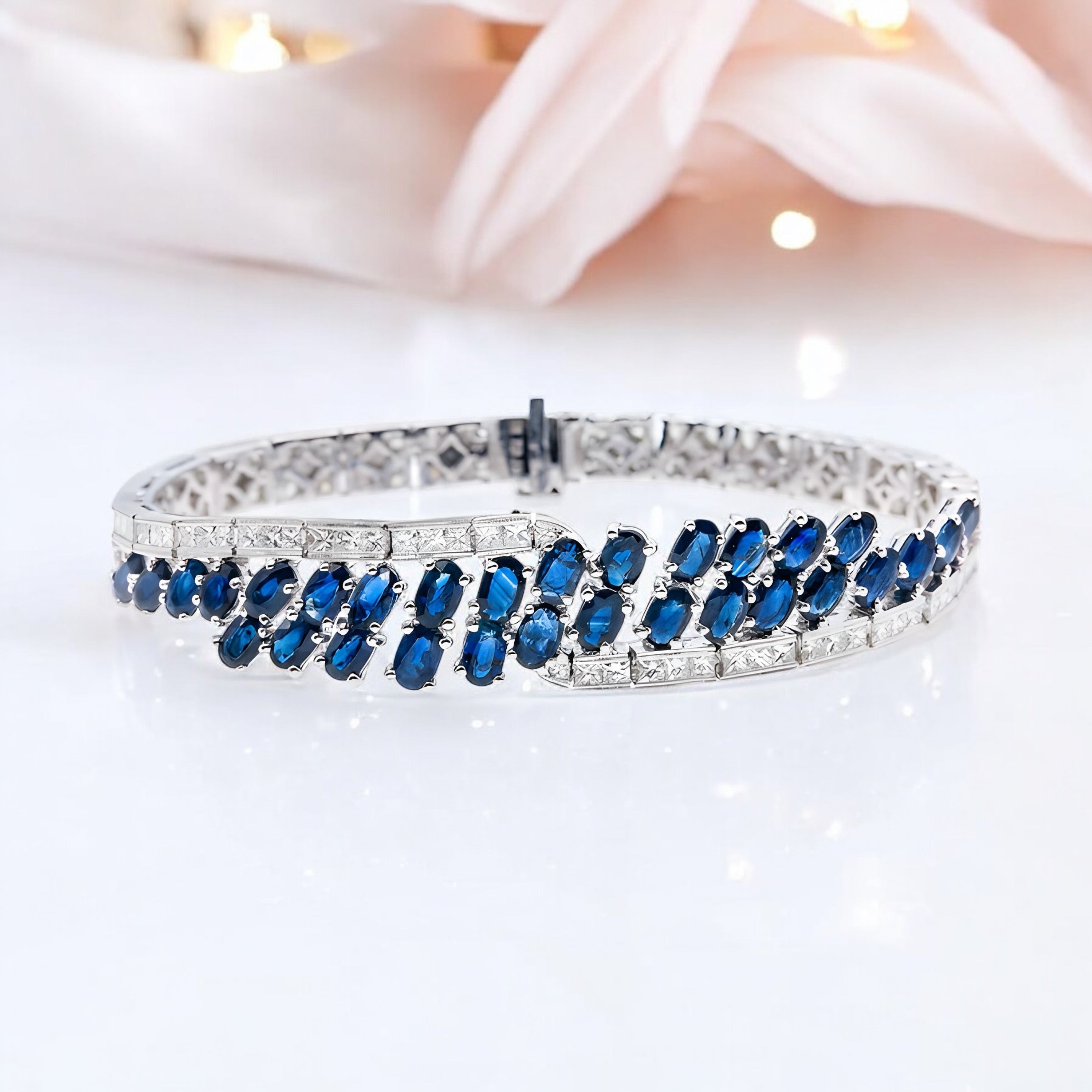 18K WHITE GOLD GEMSTONE BRACELET WITH 2.68 CT DIAMONDS AND 8.94 CT SAPPHIRE
