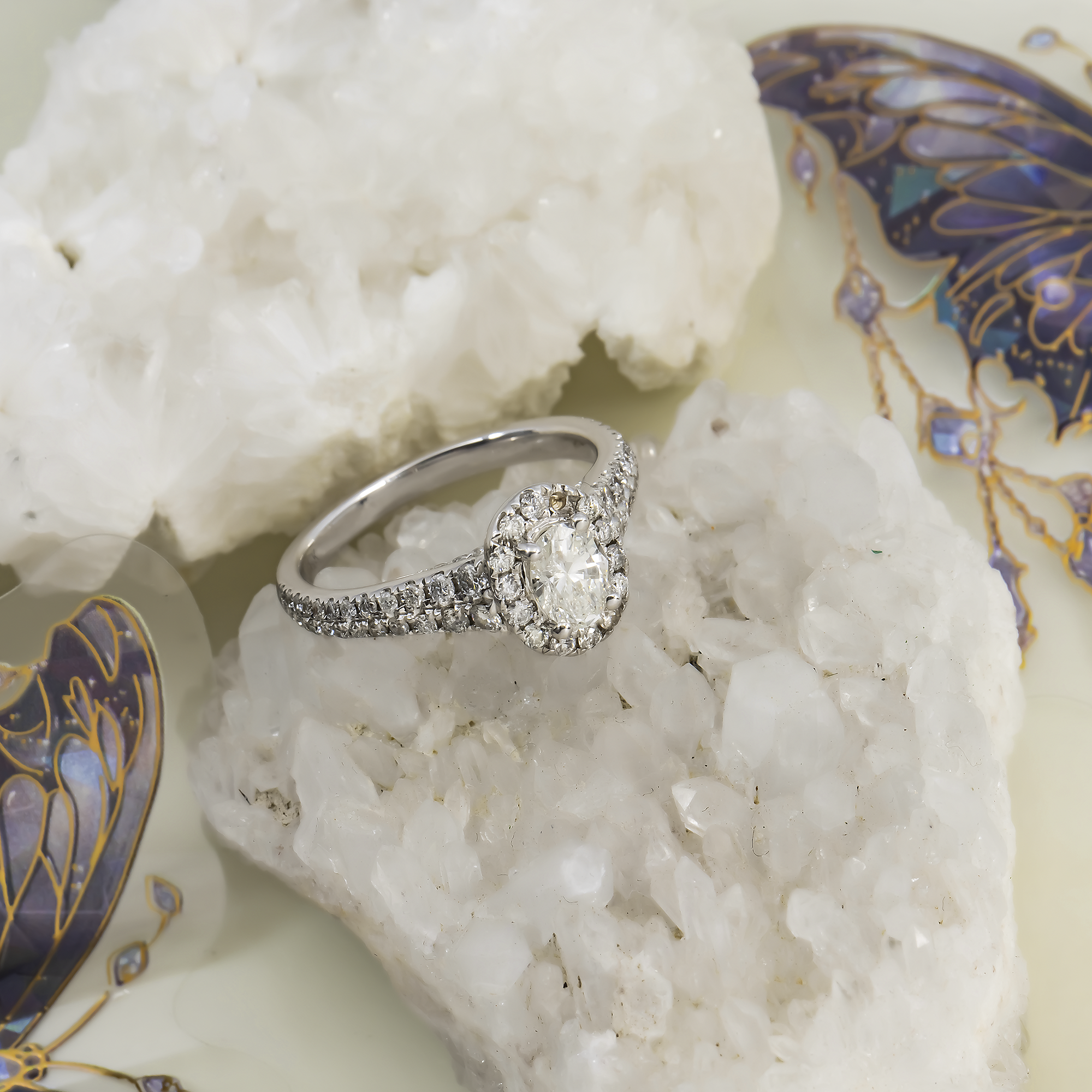 14K GOLD OVAL AND ROUND CUT HALO DIAMOND ENGAGEMENT RING 1.81 CTW