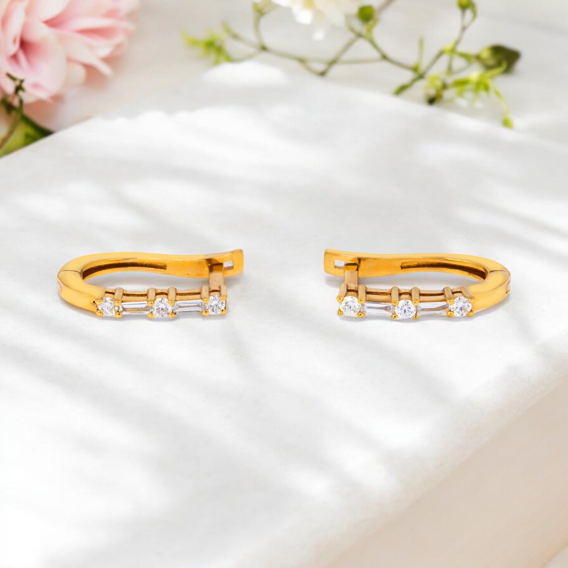 14K GOLD ROUND AND BAGUETTE LAB DIAMOND HOOP EARRINGS 0.25 CTW