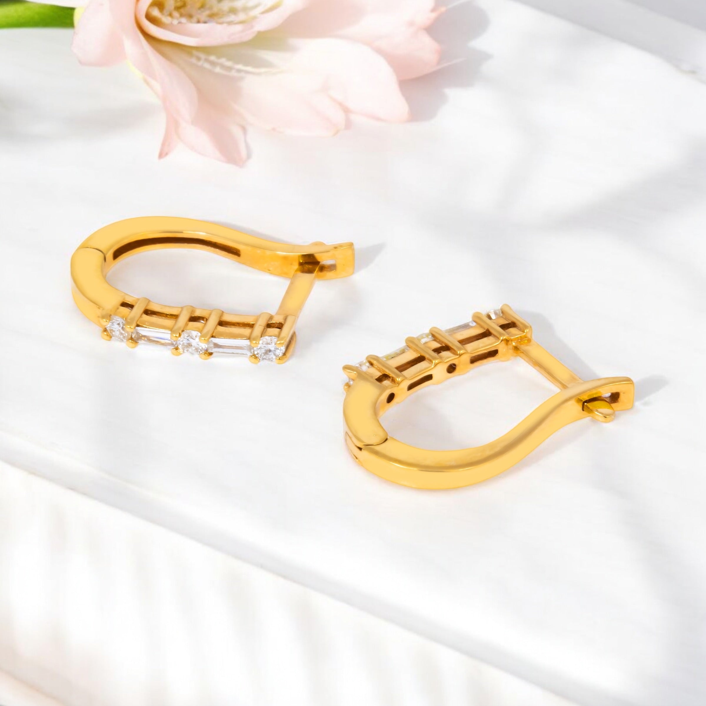 14K GOLD ROUND AND BAGUETTE LAB DIAMOND HOOP EARRINGS 0.25 CTW