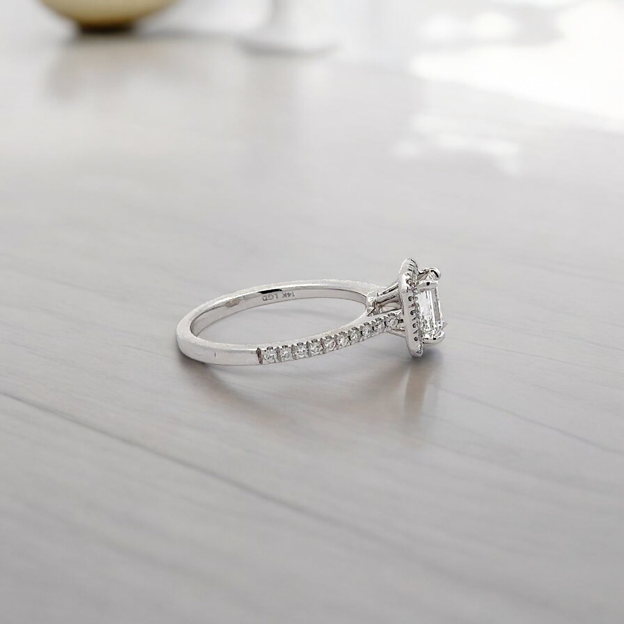 14K GOLD EMERALD CUT HALO LAB DIAMOND ENGAGEMENT RING 1.05 CTW