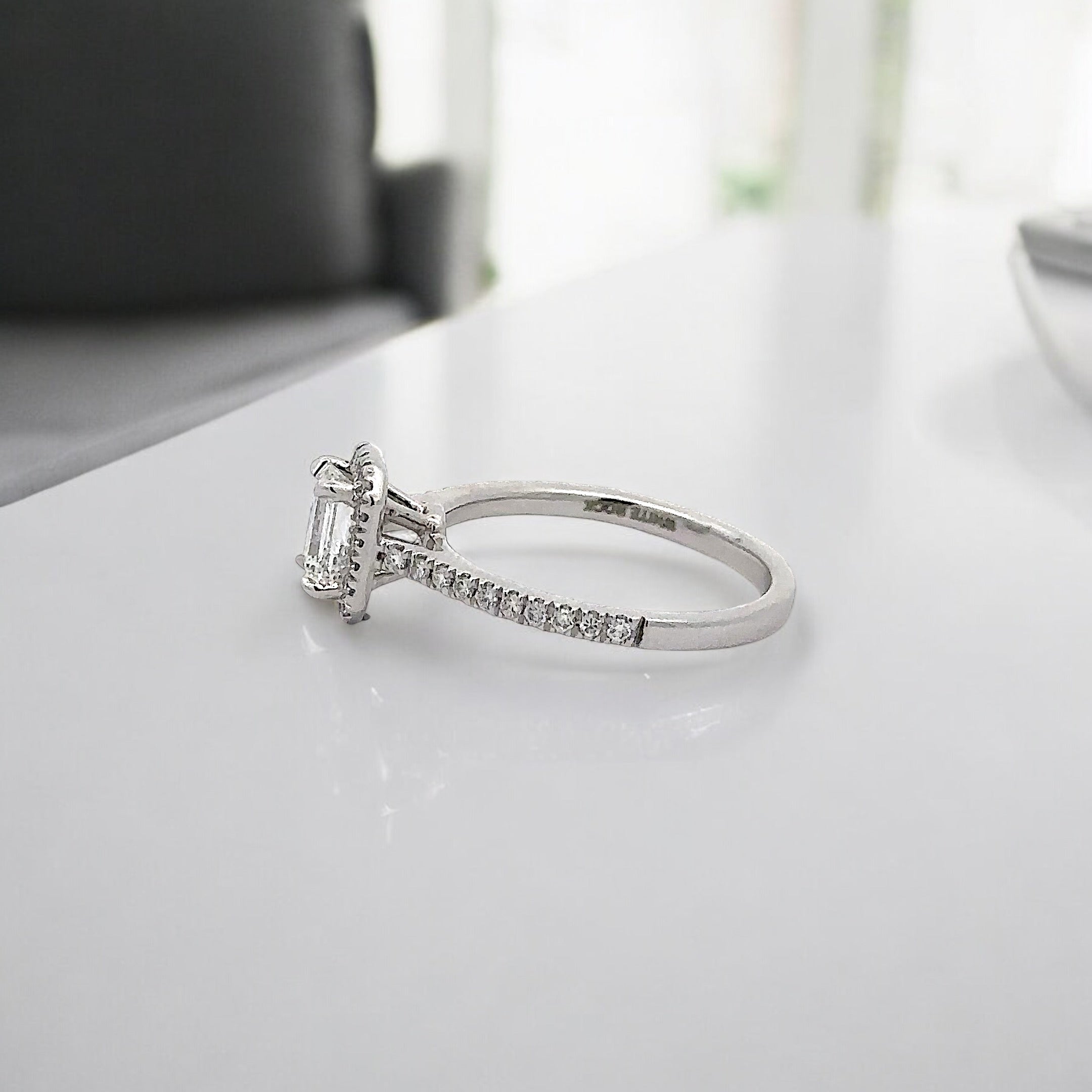 14K GOLD EMERALD CUT HALO LAB DIAMOND ENGAGEMENT RING 1.05 CTW