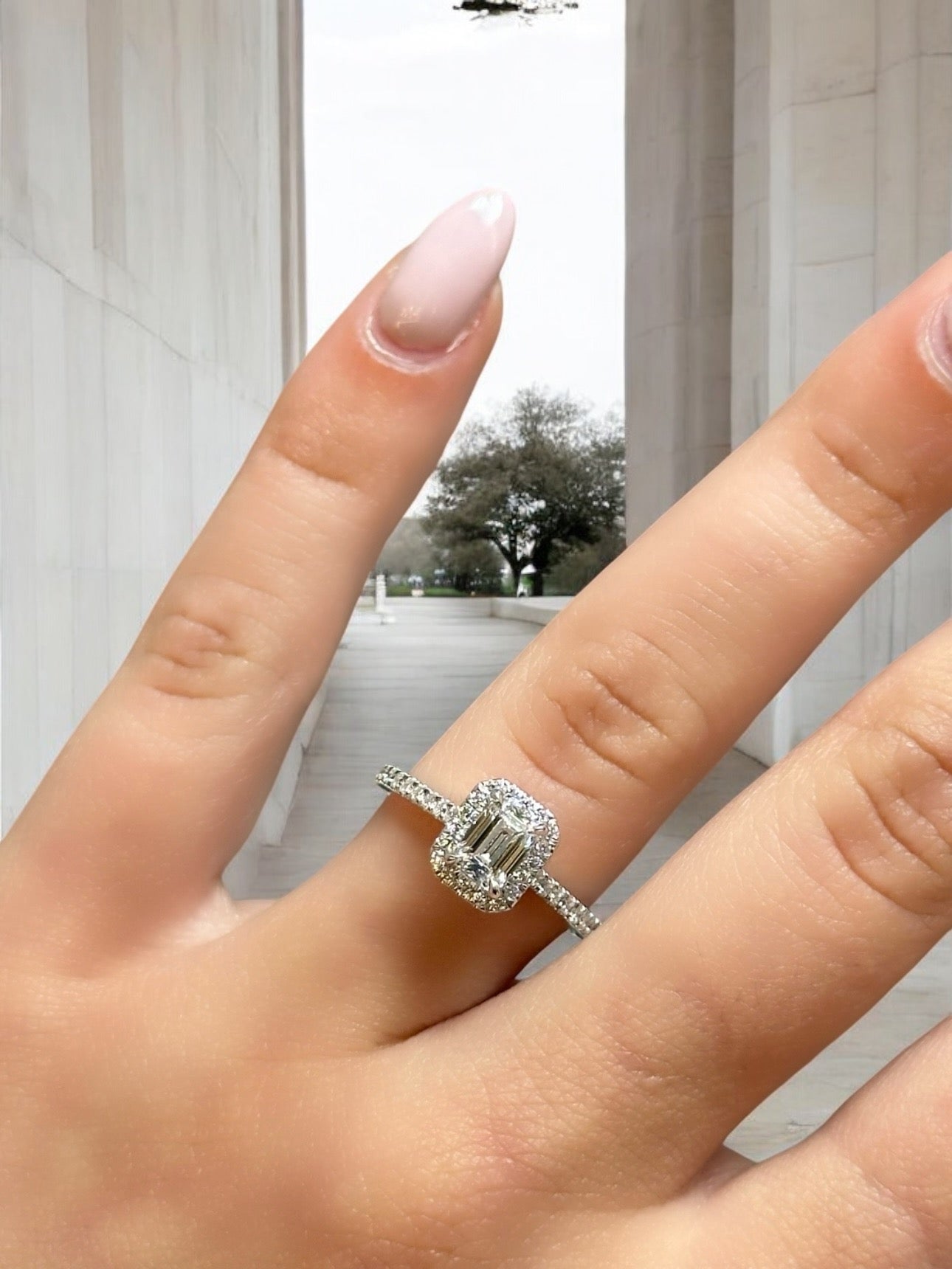14K GOLD EMERALD CUT HALO LAB DIAMOND ENGAGEMENT RING 1.05 CTW