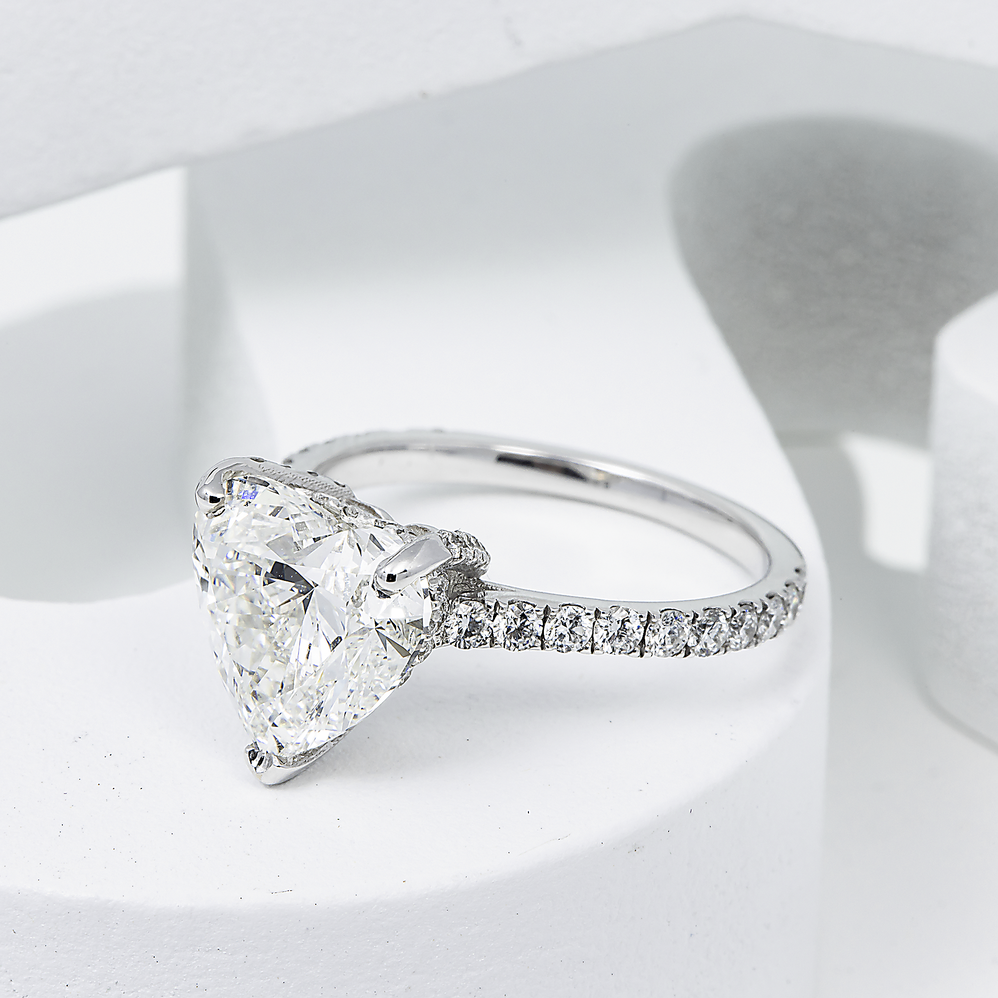 18K GOLD HEART LAB DIAMOND ENGAGEMENT RING 3.57 CTW