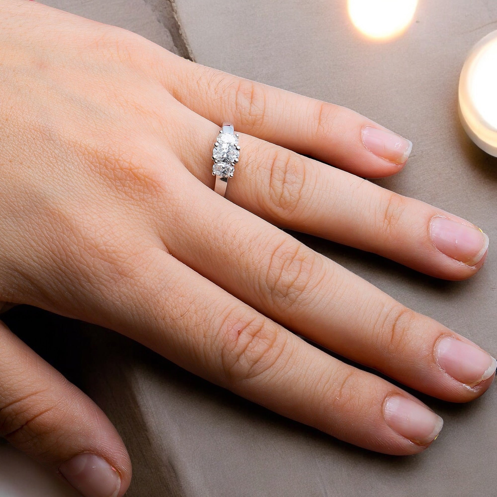 14K WHITE GOLD 3 STONE OVAL ENGAGEMENT RING 0.98 CT