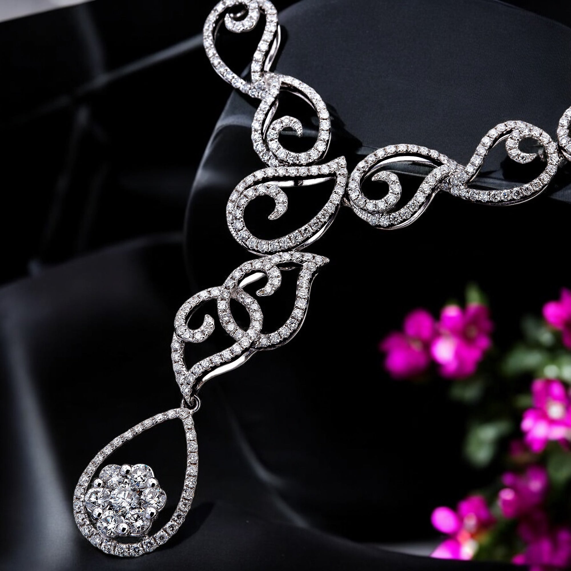 18K WHITE GOLD DIAMOND DROP NECKLACE 5.05 CT