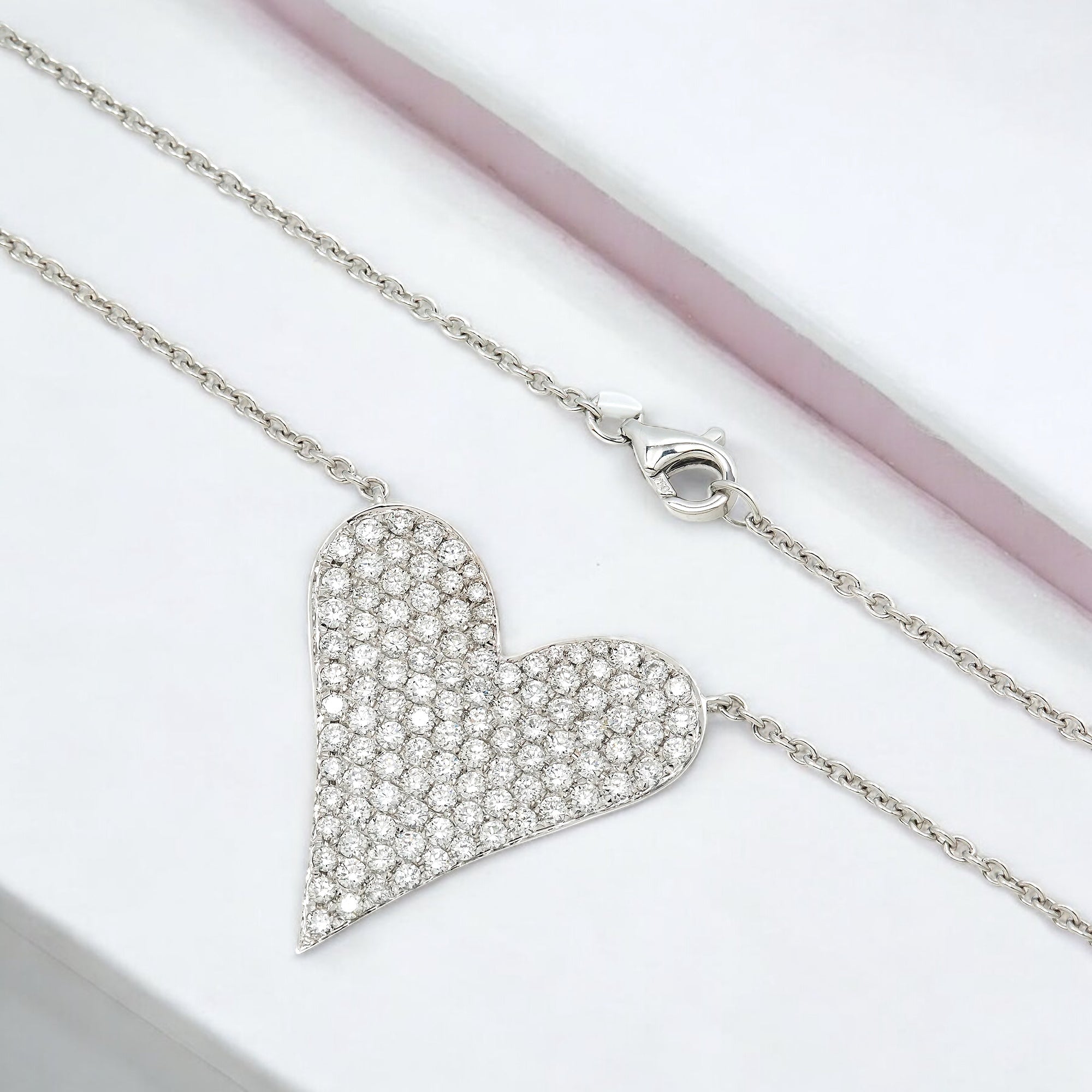18K GOLD DIAMOND HEART NECKLACE 1.54 CT