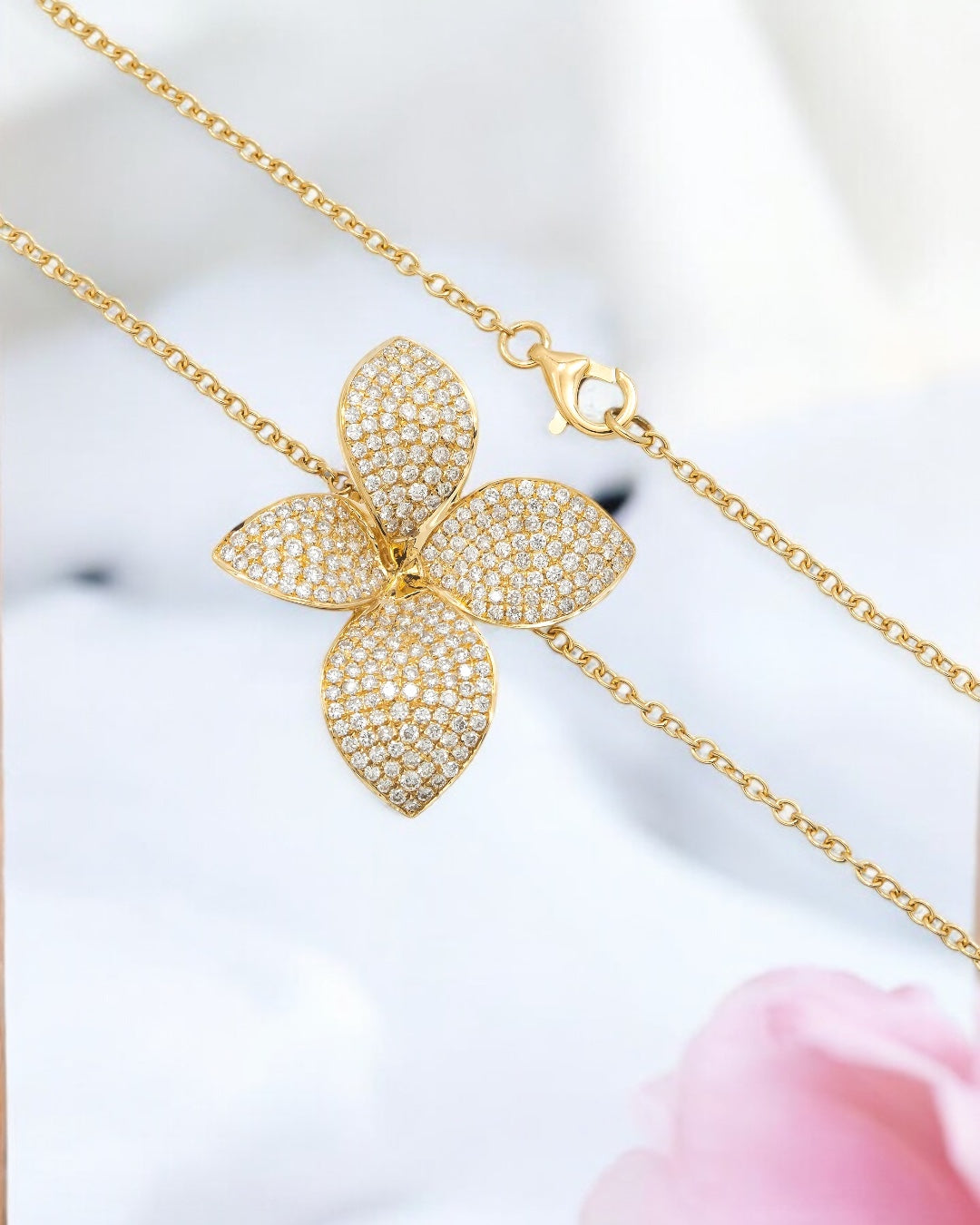 18K GOLD DIAMOND FLOWER NECKLACE 1.07 CTW