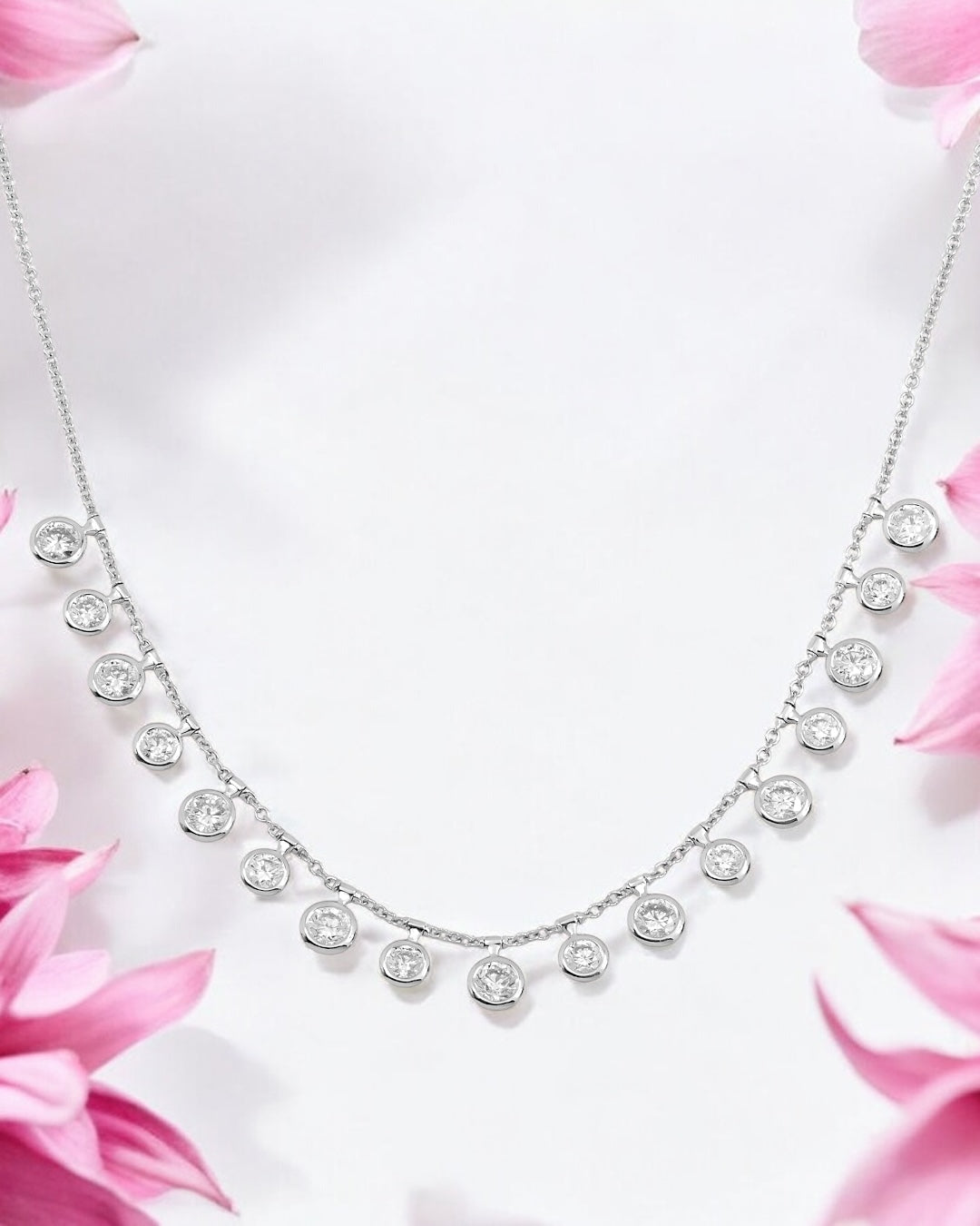 18K GOLD ROUND DIAMOND CIRCLES NECKLACE 4.45 CT